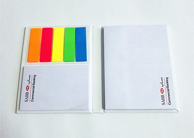 Las notas de cubierta dura con notas adhesivas personalizadas y tiras coloridas