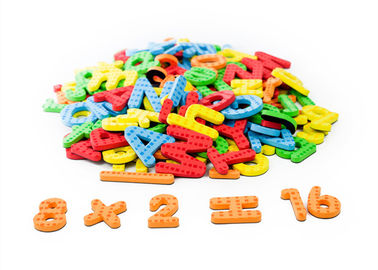 EVA de espuma de colores Alfabetos y números magnéticos portátiles, letras y números magnéticos para niños